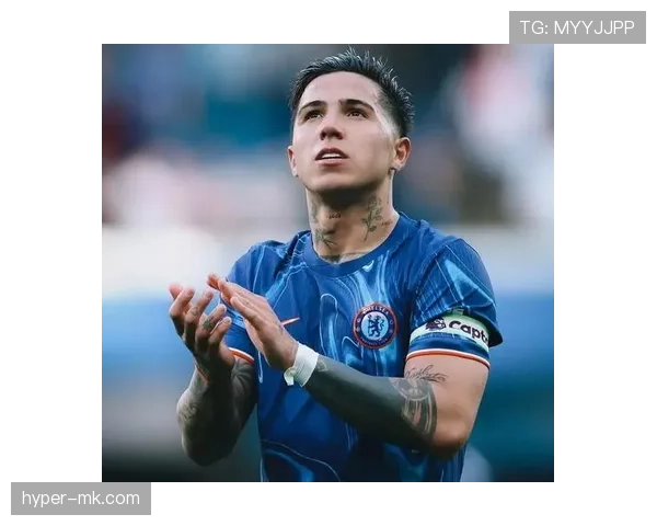 切尔西强势领跑英超，展现冠军霸主气质